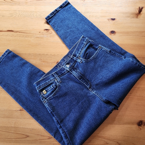 Yoga Jeans. Mom style. High waist, ankle length. Sz 28. Mid blue. - Picture 3 of 5